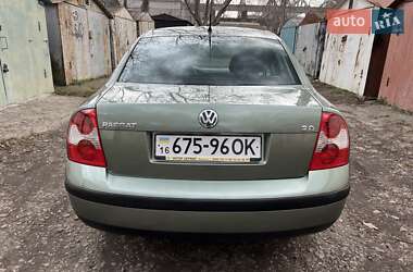 Седан Volkswagen Passat 2003 в Одесі