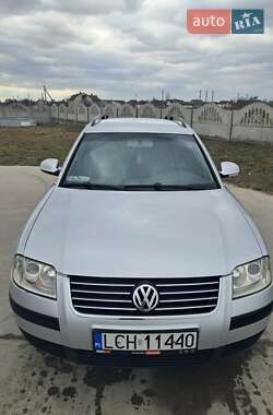 Универсал Volkswagen Passat 2003 в Дубровице