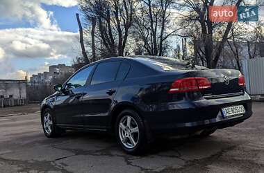 Седан Volkswagen Passat 2012 в Каменском