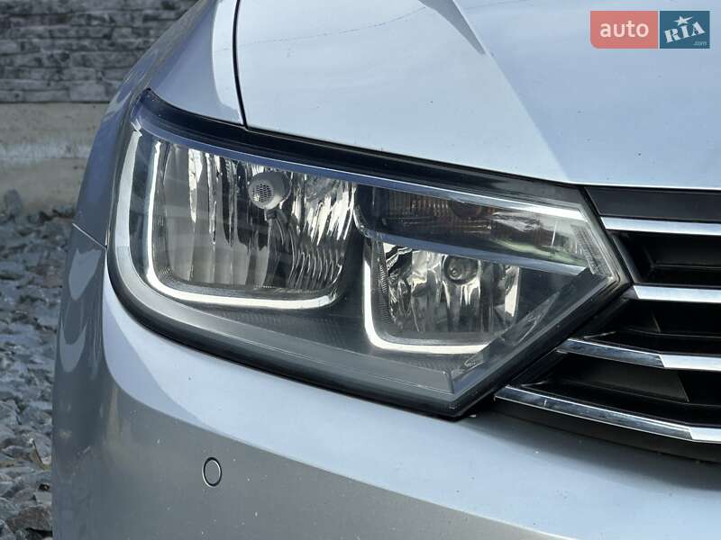 Універсал Volkswagen Passat 2017 в Рівному