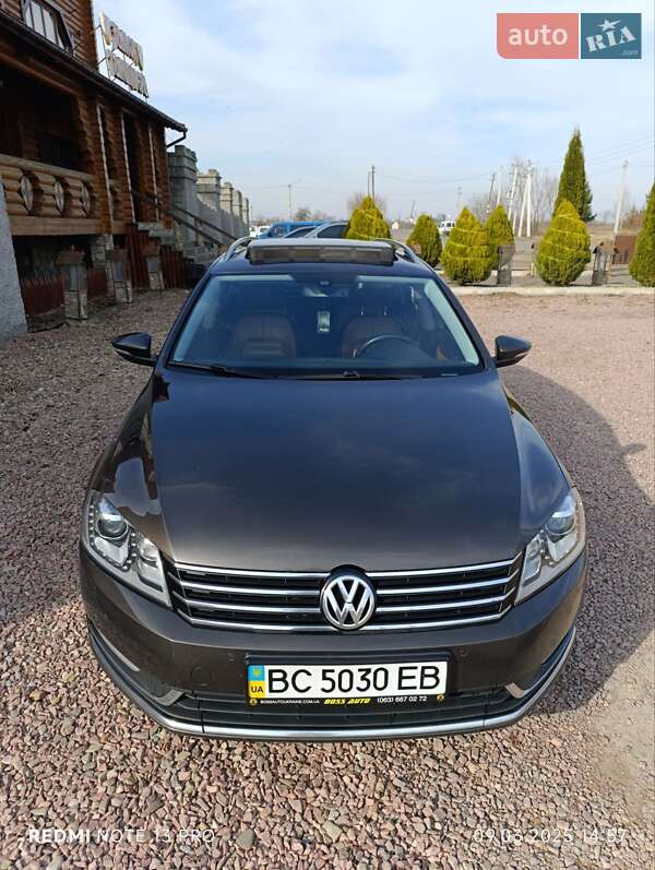 Універсал Volkswagen Passat 2012 в Самборі