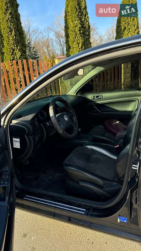 Седан Volkswagen Passat 2001 в Дніпрі