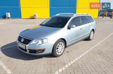 Универсал Volkswagen Passat 2005 в Житомире