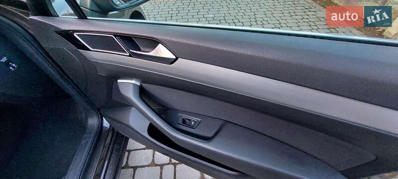 Універсал Volkswagen Passat 2016 в Івано-Франківську