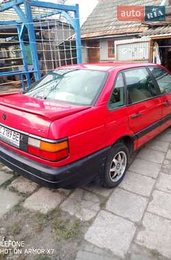 Седан Volkswagen Passat 1992 в Рудки