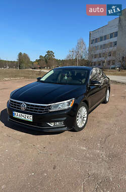 Седан Volkswagen Passat 2016 в Чернигове