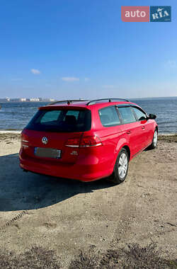 Универсал Volkswagen Passat 2011 в 