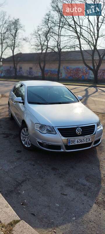 Седан Volkswagen Passat 2008 в Николаеве