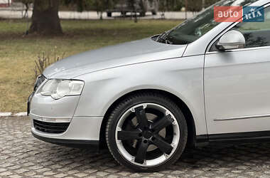 Седан Volkswagen Passat 2006 в Старокостянтинові