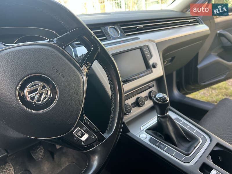 Универсал Volkswagen Passat 2016 в Львове фото 5 Универсал Volkswagen Passat 2016 в Львове