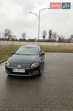 Седан Volkswagen Passat 2011 в Радехове