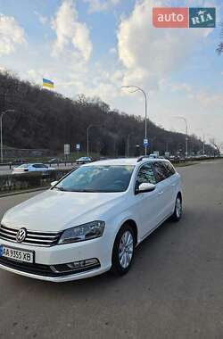 Универсал Volkswagen Passat 2014 в Киеве