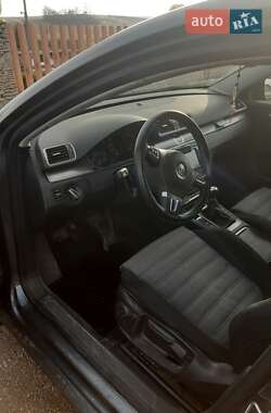 Універсал Volkswagen Passat 2011 в 