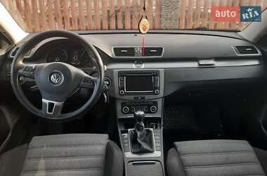 Універсал Volkswagen Passat 2011 в 