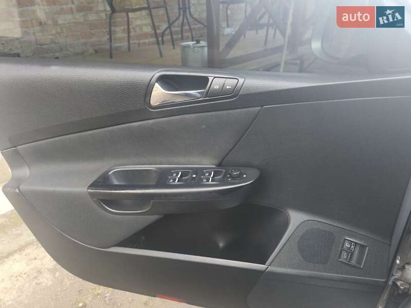 Универсал Volkswagen Passat 2006 в Львове фото 20 Универсал Volkswagen Passat 2006 в Львове