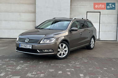 Универсал Volkswagen Passat 2011 в Сарнах