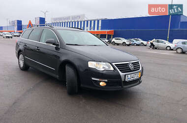 Универсал Volkswagen Passat 2010 в Луцке