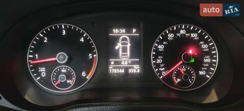 Седан Volkswagen Passat 2014 в Шепетівці