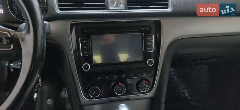 Седан Volkswagen Passat 2014 в Шепетівці