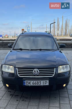 Универсал Volkswagen Passat 2001 в Ровно