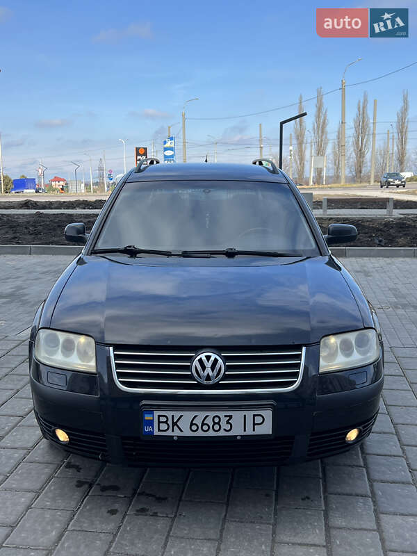 Универсал Volkswagen Passat 2001 в Ровно