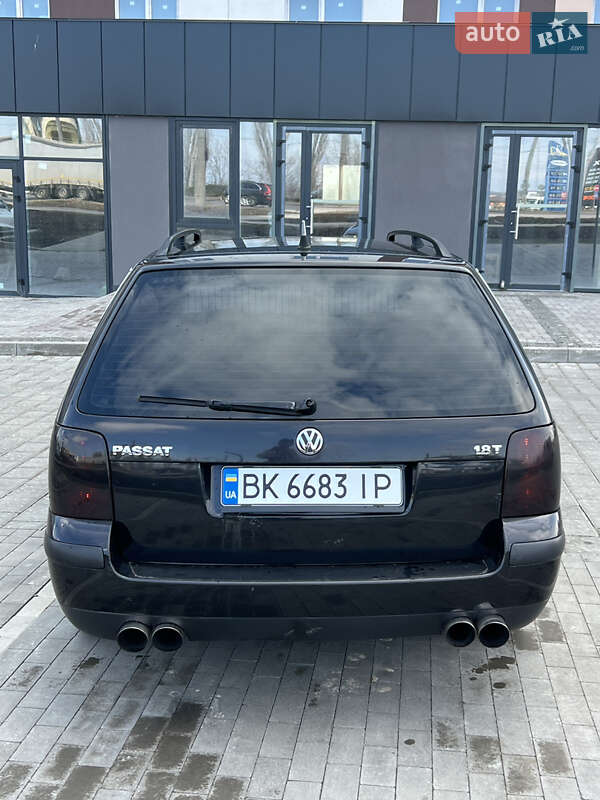 Универсал Volkswagen Passat 2001 в Ровно