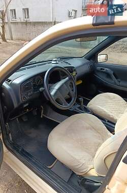 Седан Volkswagen Passat 1992 в 