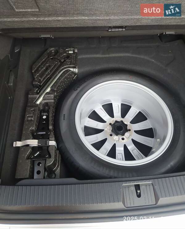 Универсал Volkswagen Passat 2017 в Ужгороде