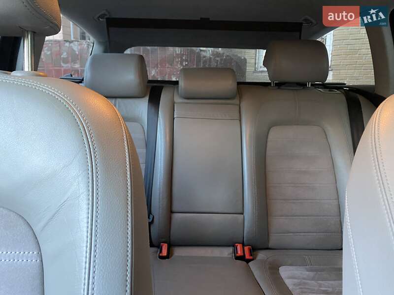 Универсал Volkswagen Passat 2010 в Киеве