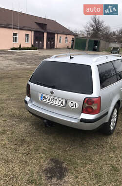 Універсал Volkswagen Passat 2001 в 