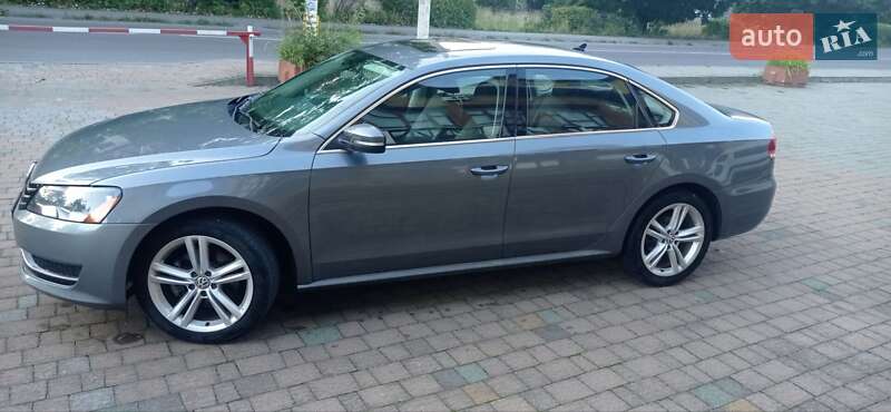 Седан Volkswagen Passat 2014 в Делятині
