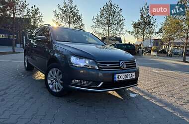 Универсал Volkswagen Passat 2012 в Ровно