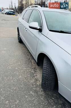 Універсал Volkswagen Passat 2010 в 