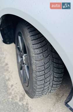 Універсал Volkswagen Passat 2010 в 