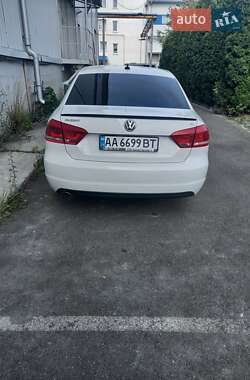 Седан Volkswagen Passat 2013 в 