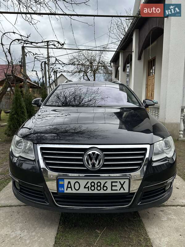 Універсал Volkswagen Passat 2010 в Хусті