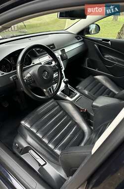 Универсал Volkswagen Passat 2010 в 