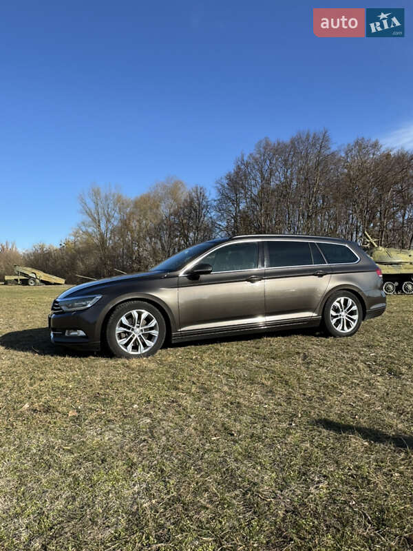 Універсал Volkswagen Passat 2015 в Переяславі