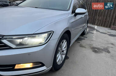 Універсал Volkswagen Passat 2015 в 