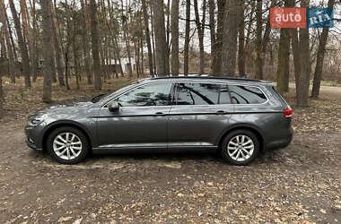 Универсал Volkswagen Passat 2015 в 