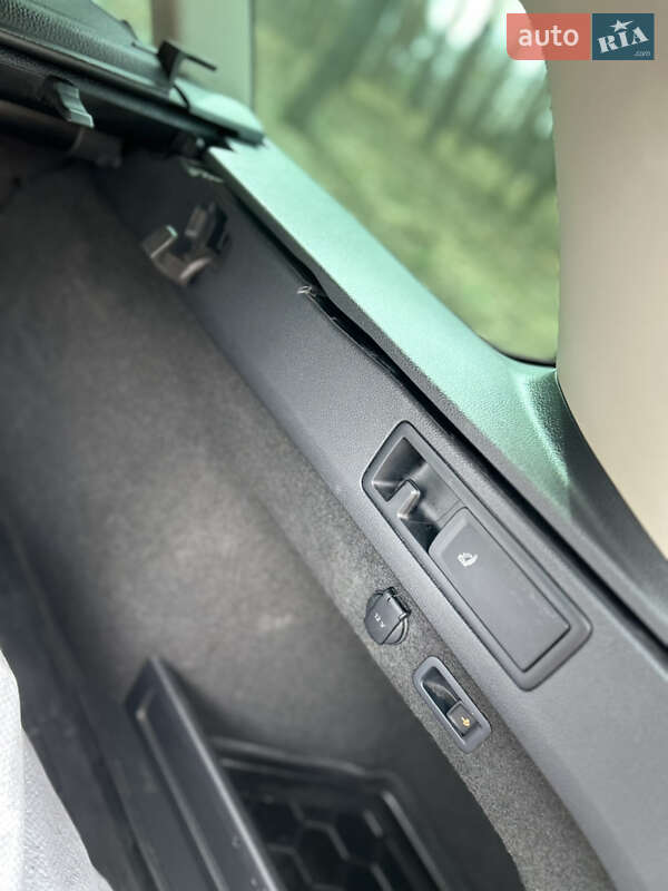 Універсал Volkswagen Passat 2015 в Харкові