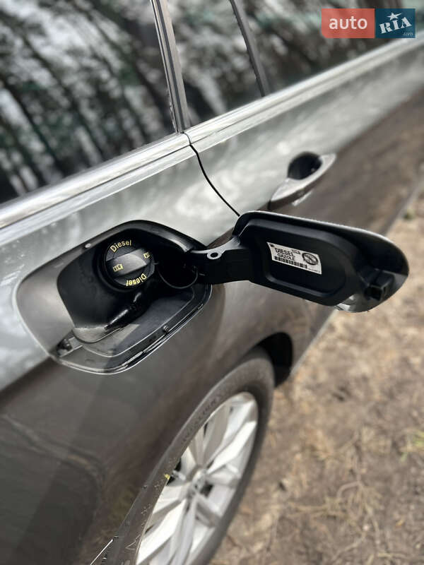 Універсал Volkswagen Passat 2015 в Харкові