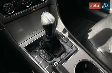 Седан Volkswagen Passat 2014 в Одессе