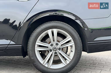 Універсал Volkswagen Passat 2021 в 