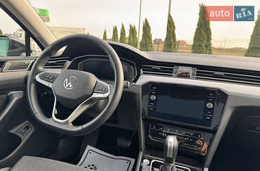 Універсал Volkswagen Passat 2021 в 