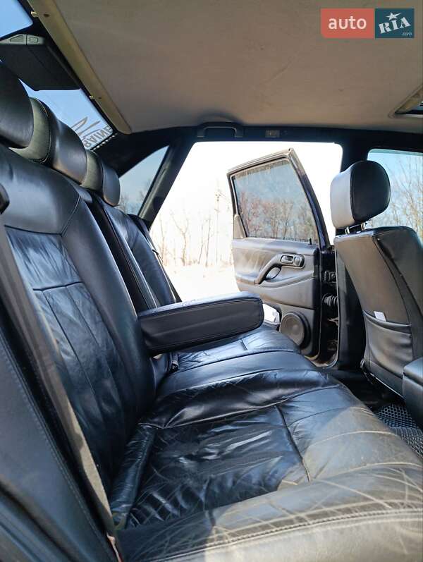 Седан Volkswagen Passat 1996 в Бердичеве