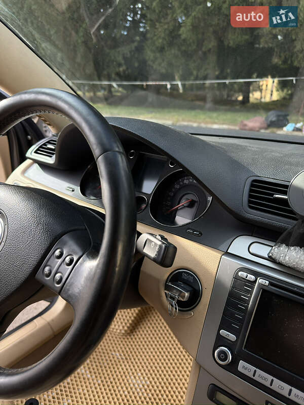 Универсал Volkswagen Passat 2006 в Львове