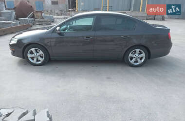 Седан Volkswagen Passat 2008 в 