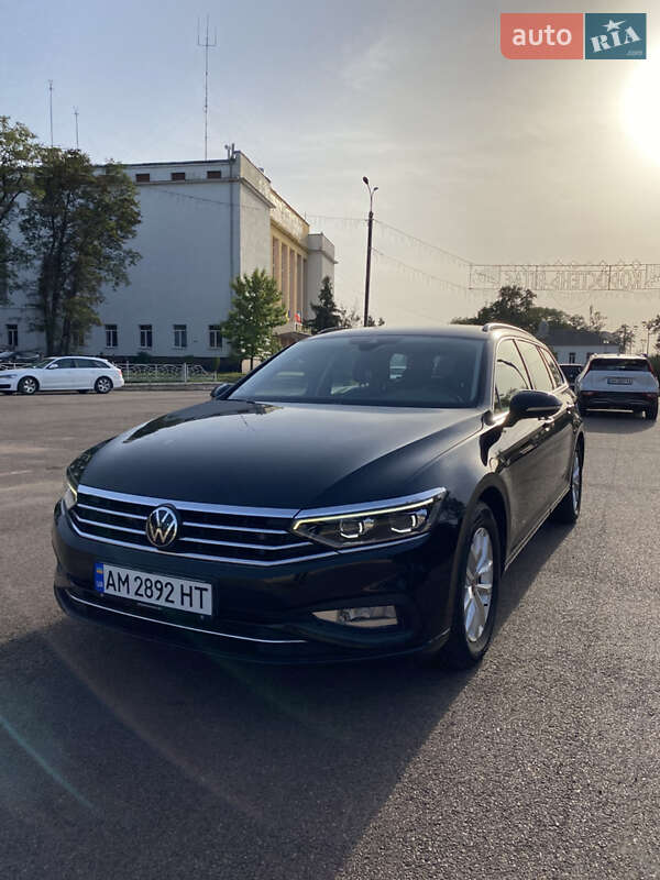 Універсал Volkswagen Passat 2021 в 