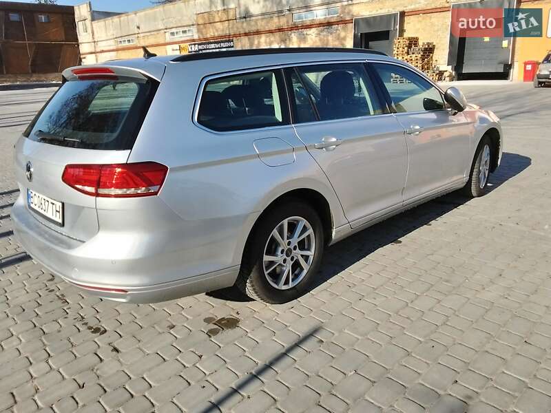 Універсал Volkswagen Passat 2019 в Львові